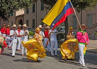 Street parade of Colombian Dancers Abroad